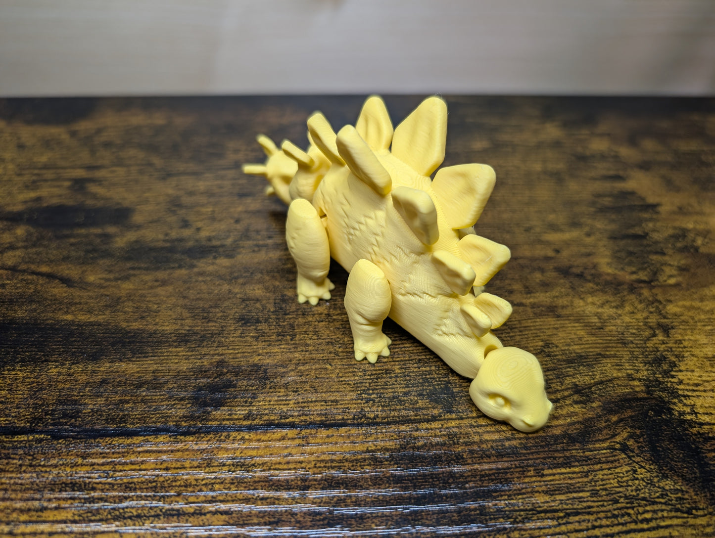 TwistyTails Stegosaurus